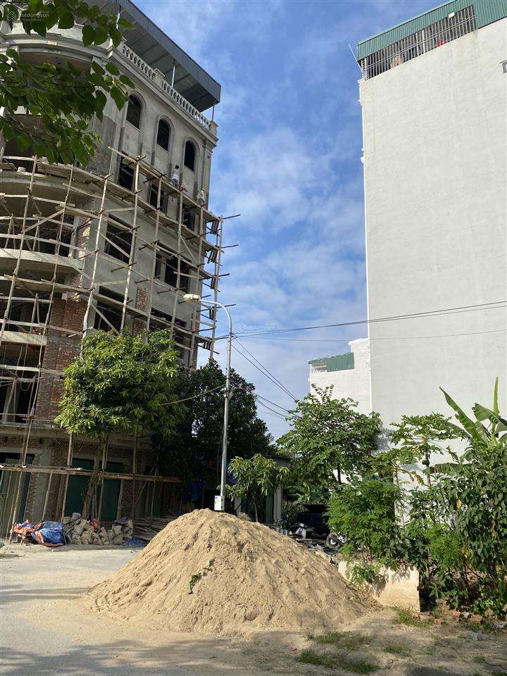 Chính chủ bán ô góc khu dịch vụ phường dương nội quận hà đông hà nội. diện tích 50m2 mặt tiền rộng