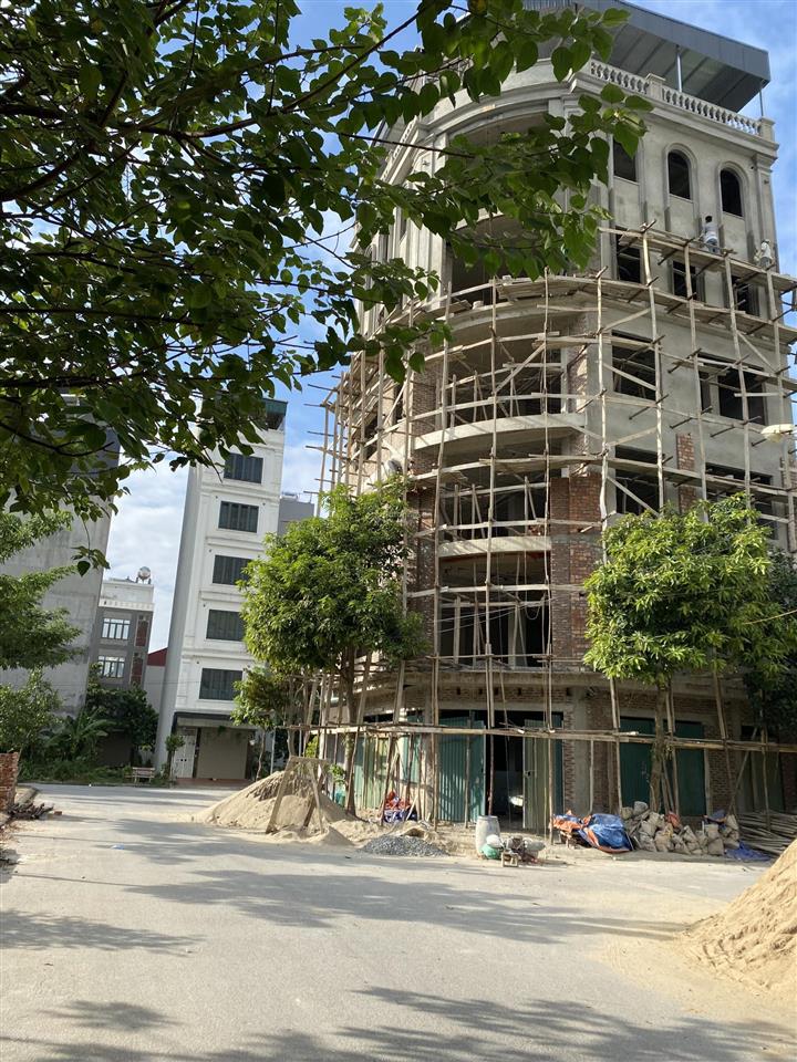 Chính chủ bán ô góc khu dịch vụ phường dương nội quận hà đông hà nội. diện tích 50m2 mặt tiền rộng