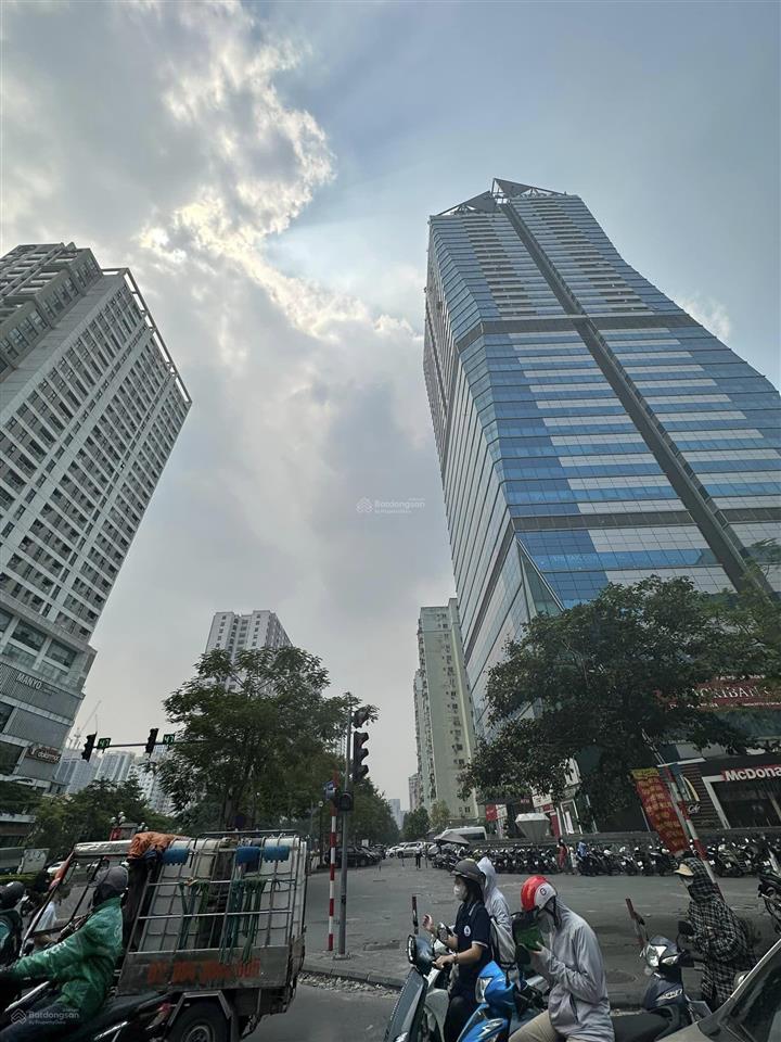 Shophouse phố Hoàng Đạo Thúy, lô góc 2 mặt tiền, Dòng Tiền cho thuê tốt