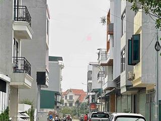 Chính chủ bán đất dịch vụ song phương, dt 48m2, hướng đông nam, đường 6m, vỉa hè 2m, giá 5.xy tỷ