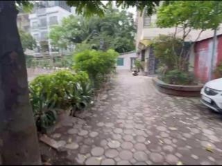 Chính chủ cần bán nhanh  đất lô góc 2 mặt tiền 300m2 tại nguyễn chính giá siêu rẻ, hàng hiếm