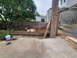Chỉ 2.8 tỷ có 40m đất tả thanh oai, mặt ngõ chính, lô góc 3 thoáng. cách 20m ra mặt phố. 0988 865 ***