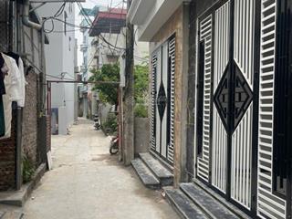 Bán nhà đại áng giáp ngọc hồi gần cầu mới gần đường vành đai 4.  0983 860 ***
