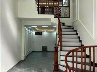 Nhà đẹp  xã ngũ hiệp  huyện thanh trì  dt 40m x 5 tầng   0937 119 ***