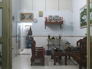 Nhà 1/ tô ký tầm 20m mặt tiền đường nhựa 8m