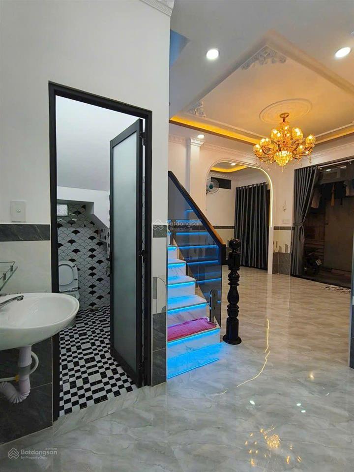 Cần bán nhà đẹp hóc môn xã đông thạnh