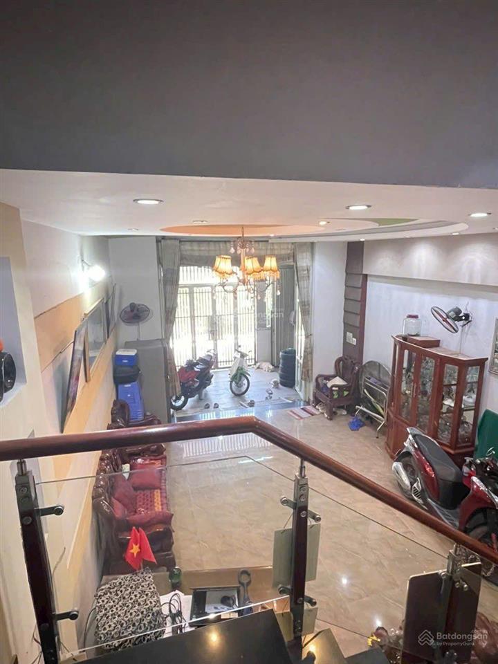 Cần bán nhà sổ hồng riêng trịnh thị miếng