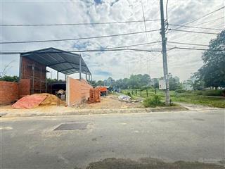 Cần bán lô đất góc 2 mặt tiền đường phùng thị chuyện