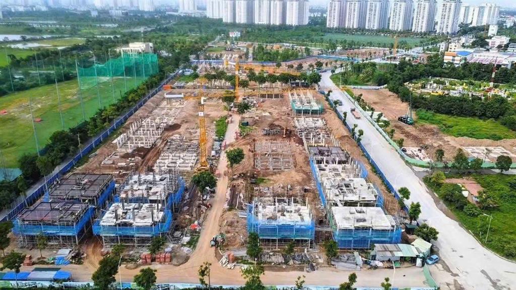 Bán lk mặt phố khu b2.3 lk16 đường 30m khu đtm thanh hà cực đẹp