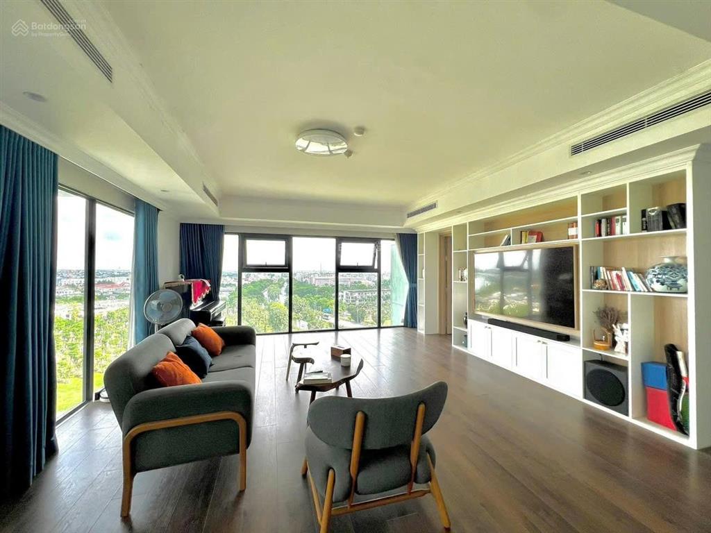 Căn hộ góc vip 158m2 aquabay chủ nhà cần bán gấp vào sài gòn. giá bán 8.3 tỷ em lọc căn rẻ dưới