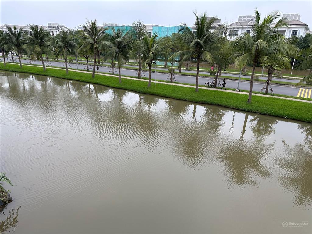 Bán đơn lập, sổ 550m2, view sông, view công viên 3000m, giá hấp dẫn vinhomes riverside. 0932 533 ***