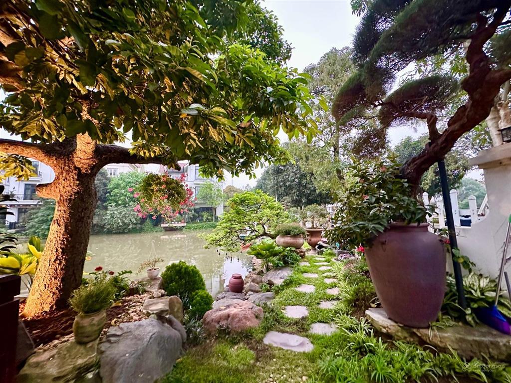 Bán đơn lập, sổ 550m2, view sông, view công viên 3000m, giá hấp dẫn vinhomes riverside. 0932 533 ***