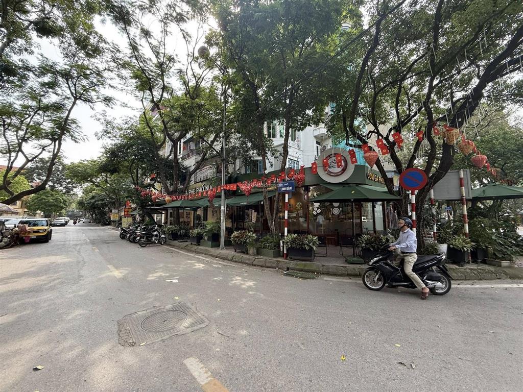 Bán nhà bắc linh đàm  lô góc vỉa hè kinh doanh, cty văn phòng dt 80m2, mặt tiền 6m. giá 29 tỷ