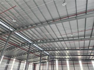 Cho thuê kho xưởng tại xã ngọc hồi. diện tích kho xưởng khoảng 2300m2, văn phòng khoảng 500m2