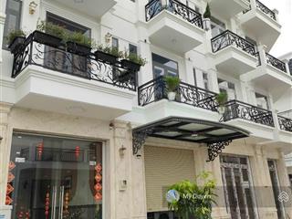 Nhà kẹt tiền cần bán căn nhà đường võ thị liễu, kdc an ninh 24/24 giá tốt