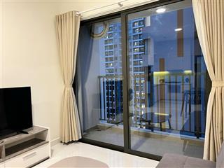 Cho thuê căn góc 2pn view hồ bơi mát mẻ, full nội thất nhà trống ở ngay