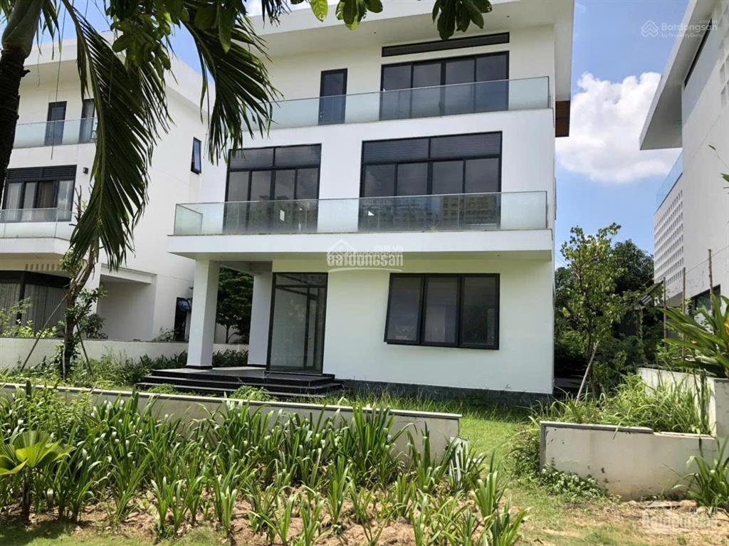 Bán bt đơn lập lucasta view sông siêu đẹp, 2 mặt tiền giá 125triệu/m2