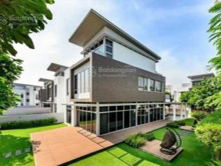 Bán căn góc riviera cove sân vườn tuyệt đẹp, nhà vuông vức không lỗi phong thuỷ, dt đất lớn 500m2.