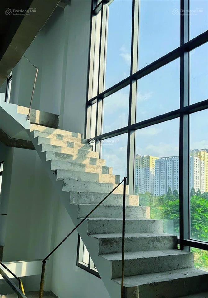 Bán duy nhất 1 căn biệt thự đơn lập verosa park giá khoảng 123 triệu/m2 căn góc siêu đẹp