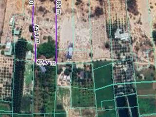 Bán đất nền tại đt 715, 4,3 tỷ, 8632m2, pháp lý đầy đủ