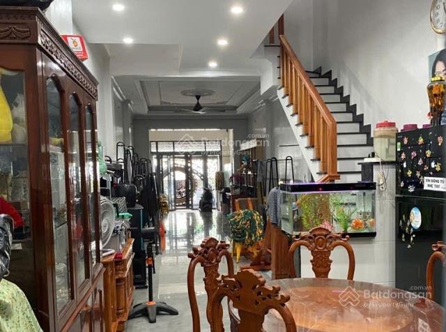 Bán nhà mặt tiền đường hồ văn long dt 4,3x23 đúc 1 trệt 4 lầu bán 10,6 tỷ  0946 567 *** hiểu