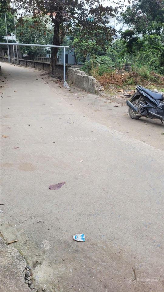 Bán 40m2 đất tại phường chương mỹ, đường rộng 8m, trục chính kinh doanh nhỏ, sổ đỏ chính chủ