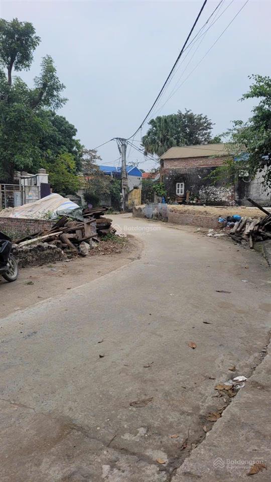 Bán 40m2 đất tại phường chương mỹ, đường rộng 8m, trục chính kinh doanh nhỏ, sổ đỏ chính chủ