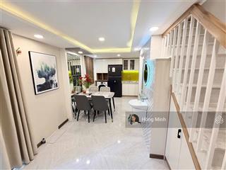 Ngay hàng xanh  20m ra hxh xô viết nghệ tĩnh  dt 4,5x14m  4pn  giá 6,55 tỷ