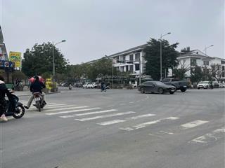 Cho thuê biệt thự an vượng làm văn phòng , có hoàn thiện cơ bản , điều hòa . giá 20 triệu/tháng
