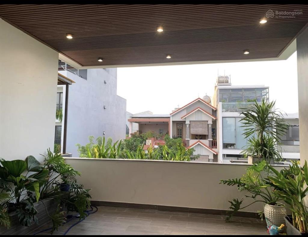 Cần bán nhà mới 3 tầng mặt tiền đường đa phước 2 cách sông 50m gần chương dương