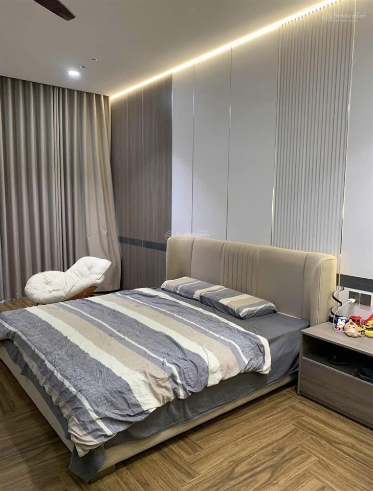 Cần bán nhà mới 3 tầng mặt tiền đường đa phước 2 cách sông 50m gần chương dương