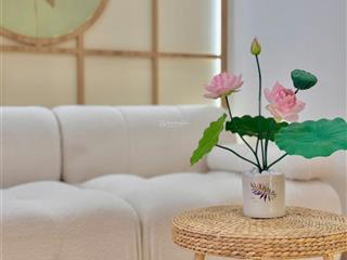 Bán căn studio ct2 vcn phước long tầng cao view đẹp, nội thất mới 100%