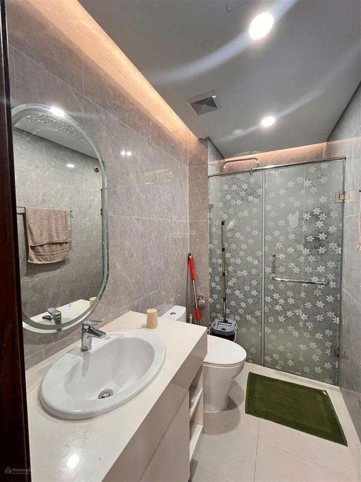 Chính chủ cần bán căn hộ 2pn tầng cao ct1 riverside luxury nha trang