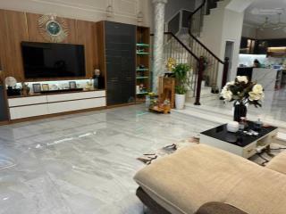 Nhà đẹp khu sang  villa khu hai bà trưng, tđ, q1  (6,5 x 18m)  kc 4 tầng (5 pn, 6wc)  giá 28 tỷ
