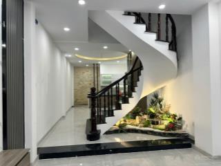 Nhà đẹp ở ngay  mt nguyễn thượng hiền, p6, (4,1 x 18m) vuông vắn  4 tầng (5 pn)  chỉ 18,2 tỷ tl