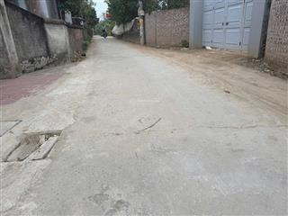 Dt 100m ,đường thông, sát hồ tân xã,khu đấu giá, giá hơn xung quanh 5 giá , sát trường đại học
