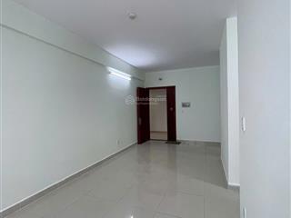 Giá 2 tỷ 9 (bao thuế phí)  topaz city  tầng thấp  view nội khu  đang cho thuê
