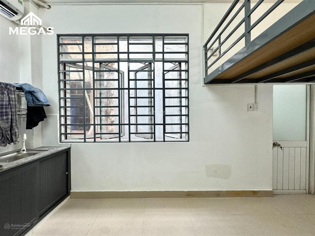 Mới xây  gác cao, sẵn nội thất ngay tô ký  nguyễn văn quá