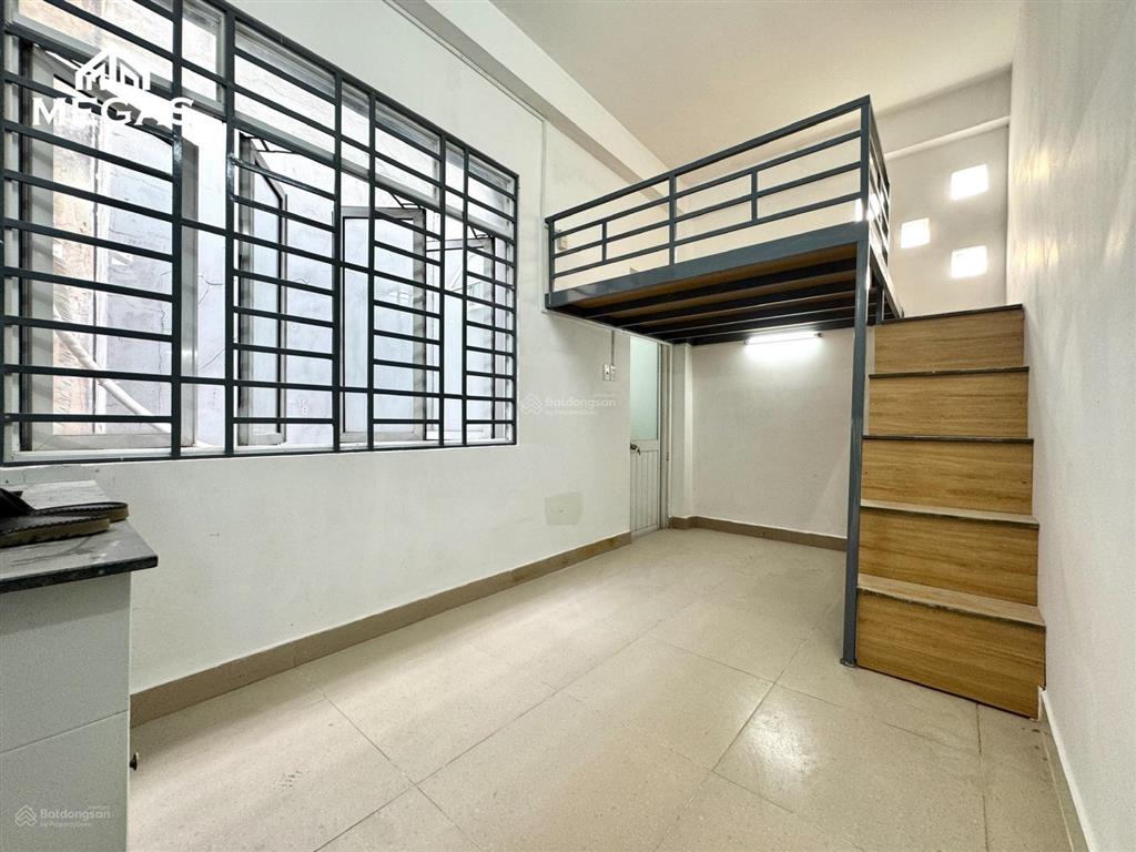 Mới xây  gác cao, sẵn nội thất ngay tô ký  nguyễn văn quá