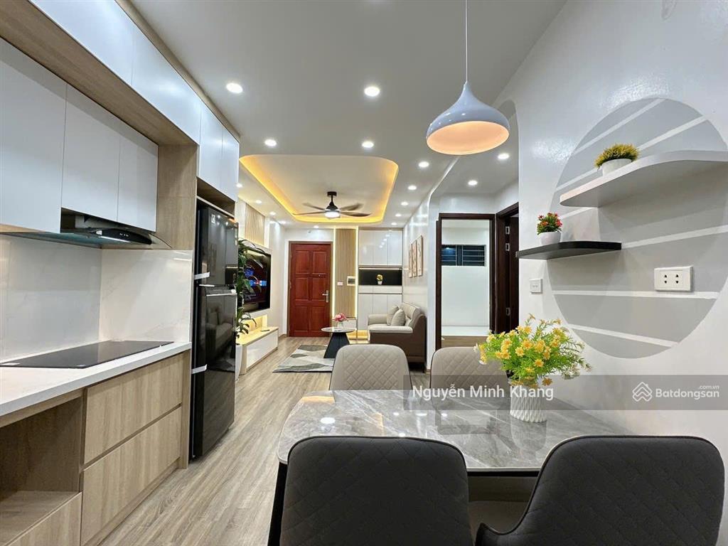 Cần bán căn hộ 62m2 tầng trung toà vp5 bán đảo linh đàm