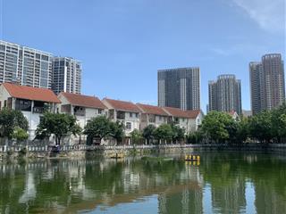 Hiếm! bán gấp mảnh đất cực đẹp 43m2 ngõ thông ô tô vào, ngay làng việt kiềumặt phố vũ trọng khánh