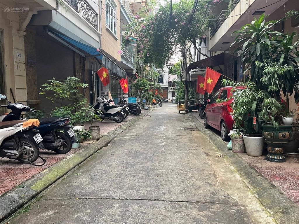 Bán đất phân lô vỉa hè, ô tô đỗ cửa ngay sát bưu điện hà đông, dt 30m2 mt 4.2m giá đầu tư chỉ 7 tỷ