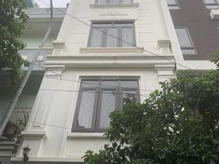 Bán gấp nhà cực đẹp sát kđt ngô thì nhậm  công viên thiên văn học, ô tô đỗ cửa, nhà 4 tầng dt 67m2