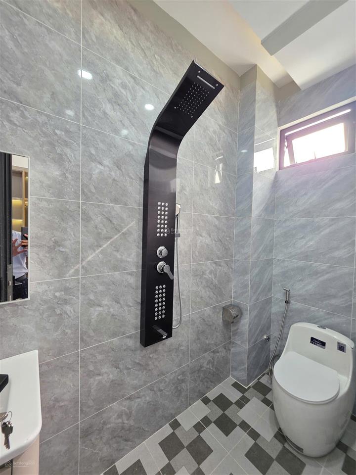 Bán nhà hoàn công 4 tầng full nội thất 2 mặt tiền, gần làng đại học quốc gia, p. bình an, tp. dĩ an