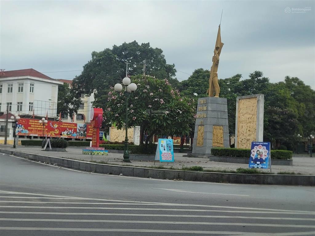 Chính chủ bán căn nhà 3 tầng có vỉa hè tại phố thắng, hiệp hòa, bắc giang. ~79m2 cho thuê 60tr/năm