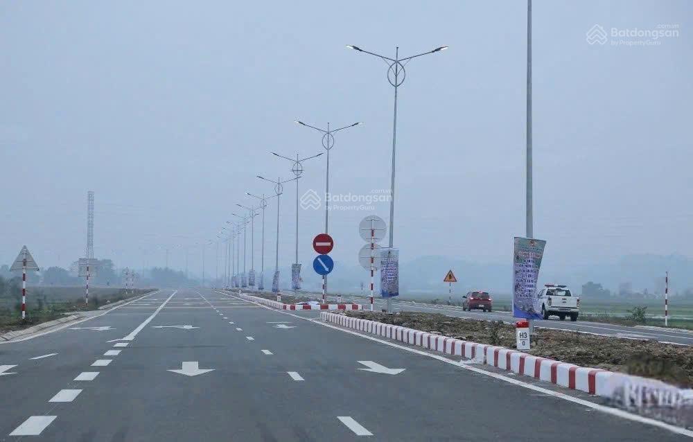 Tôi cần bán gấp lô đất đẹp 550m2 full thổ cư tại thăng long, nông cống, sát cao tốc bến en.