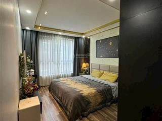 Căn hộ giai việt cần bán 3pn 150m2 sổ hồng vĩnh viễn. nhà sẵn decor đẹp. tiện ích full đầy đủ p5 q8