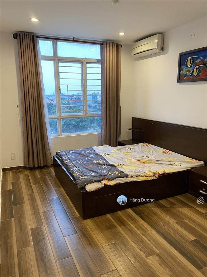 Bán gấp giá tốt căn hộ giai việt 2pn 115m/3pn 150m. sổ hồng. trung tâm p5 q8. giá tốt. nhà thoáng