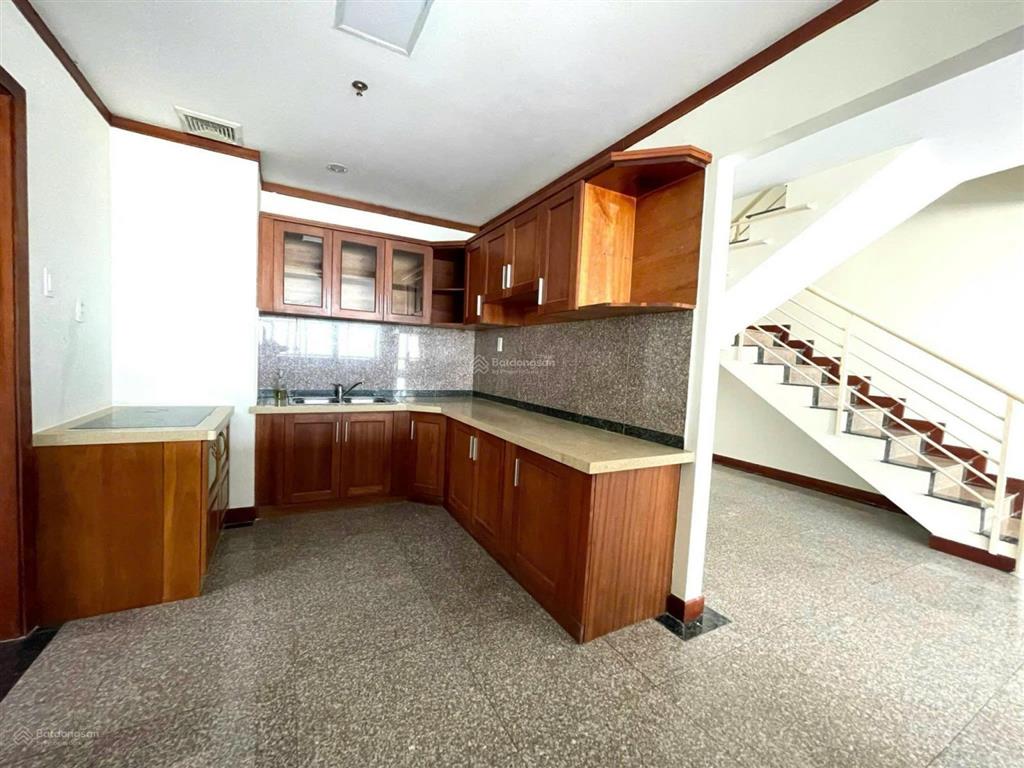 Chuyên bán giai việt căn hộ thông tầng duplex/ penthouse giá tốt. sổ hồng chính chủ. trung tâm p5q8