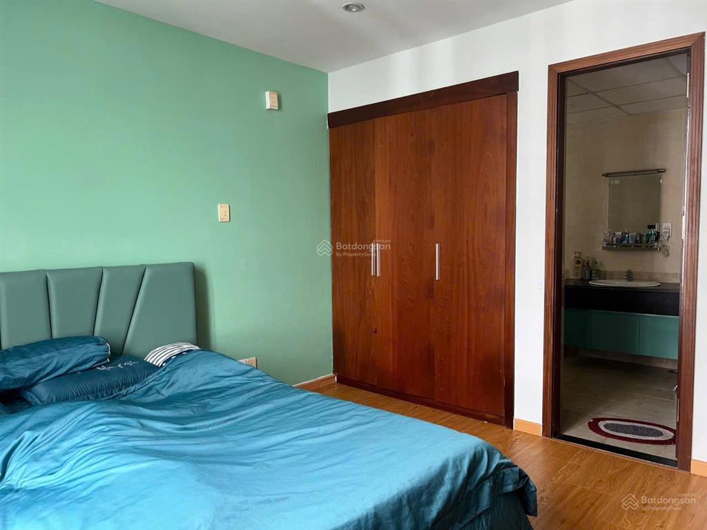 Bán gấp căn hộ giai việt, dt 115m2 thiết kế 3pn 2wc ở p5 q8. sổ hồng chính chủ. view đẹp thoáng mát